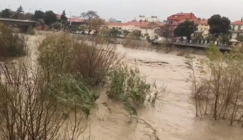 Πλημμύρες και εκκενώσεις περιοχών στη Γαλλία