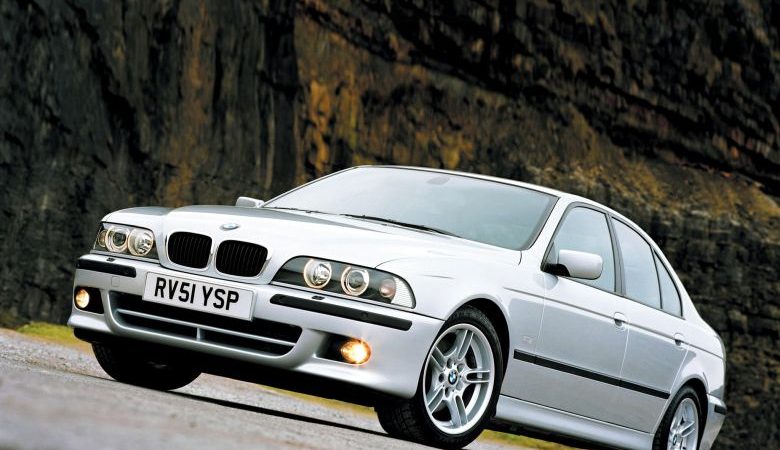 Η BMW ανακαλεί 551 οχήματα σειράς 3 και 5