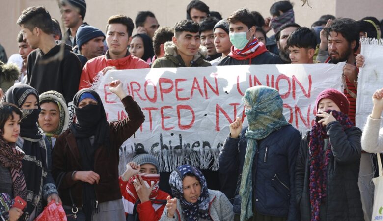 «Η Ελλάδα δεν μπορεί να λύσει μόνη το προσφυγικό της ΕΕ»