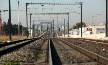 ΤΡΑΙΝΟΣΕ: Ζημιές από την κακοκαιρία στη σιδηροδρομική γραμμή Αθήνα- Θεσσαλονίκη