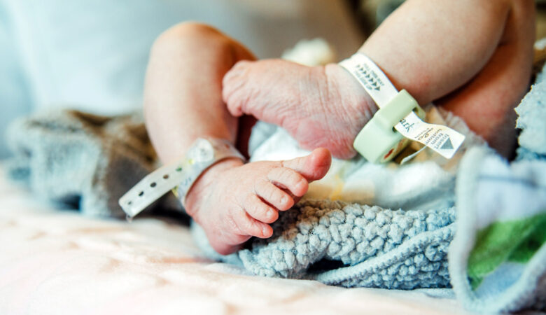 Κορονοϊός: Μωρό γεννήθηκε μολυσμένο