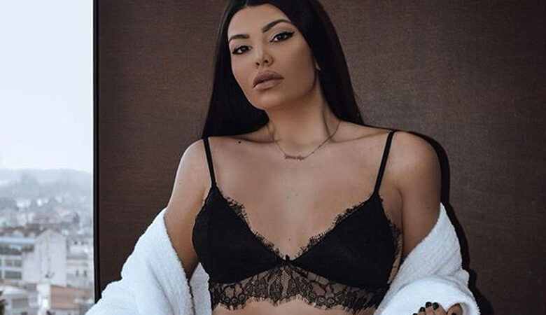 Ρίχνει το Instagram η σέξι φιλόλογος Τόνια Σκουρτανιώτη