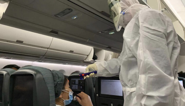 Αναγκαστική προσγείωση στην Κω – Επιβάτης αρνιόταν να φορέσει μάσκα