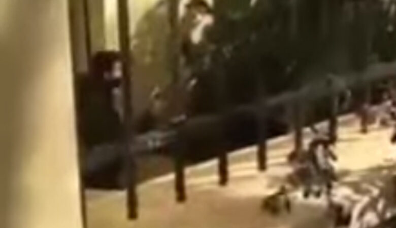 Βίντεο με άνδρα να βγάζει όπλο στον προαύλιο χώρο της ΑΣΟΕΕ