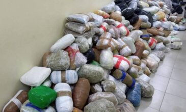 Μέλη κυκλώματος ναρκωτικών πιάστηκαν στα «πράσα» με 120 κιλά κάνναβης