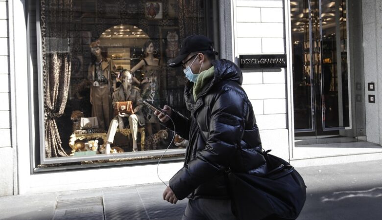 Κορονοϊός: Τρελή αισχοκέρδεια στην Ιταλία σε μάσκες και απολυμαντικά