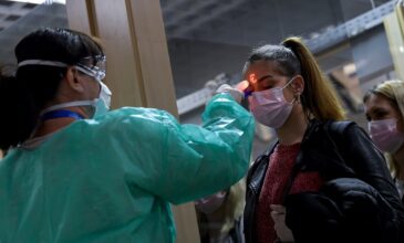 Κορονοϊός: Η Γαλλία επιτάσσει τις προστατευτικές μάσκες