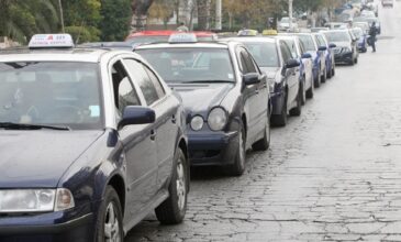 Κορονοϊός στη Θεσσαλονίκη: Αναζητούνται οι οδηγοί ταξί που μετέφεραν τη 38χρονη