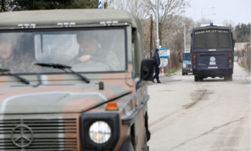 Επεισόδια στον Έβρο: Χημικά, πετροπόλεμος, χειροβομβίδες κρότου λάμψης και ρίψη νερού