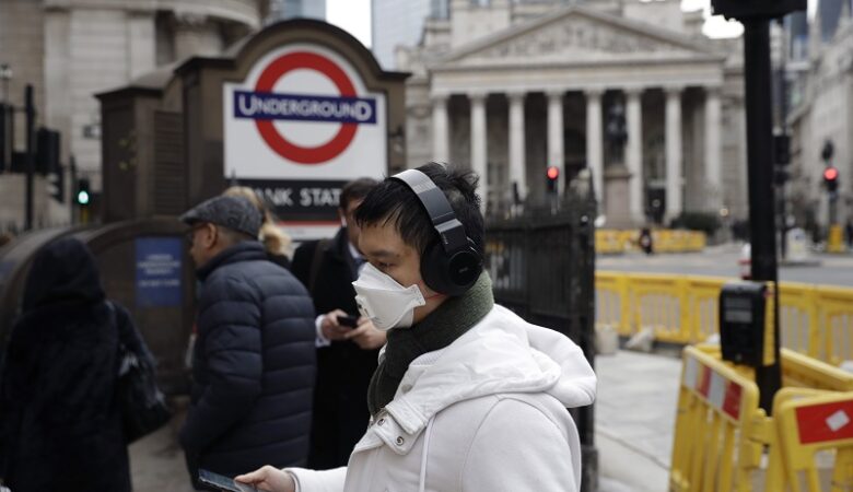 Βρετανία: Σκέψεις για σύσταση μάσκας σε όλους τους δημόσιους χώρους και τα γραφεία
