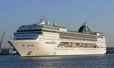 Κέρκυρα: Έδεσε στο λιμάνι το πρώτο κρουαζιερόπλοιο της φετινής τουριστικής σεζόν