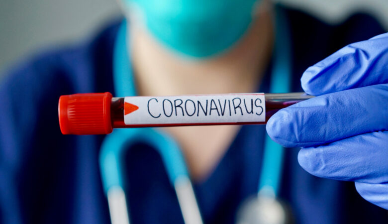 Κορτικοστεροειδή: Η μοναδική θεραπεία που έχει αποδώσει σε ασθενείς με κοροναϊό
