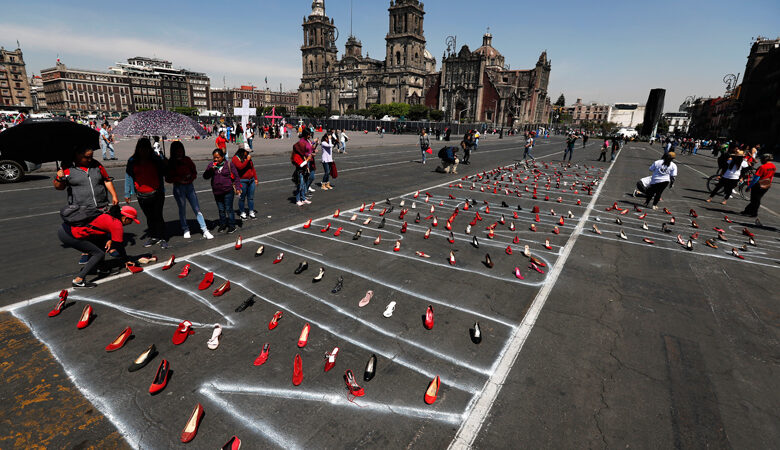 Στους δρόμους οι Μεξικανές ενάντια στις γυναικοκτονίες