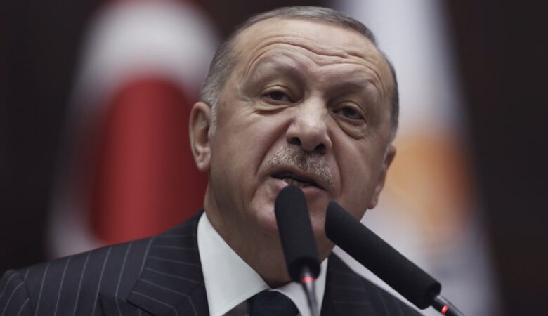 Ερντογάν: Ο Μακρόν είναι ένας ανίκανος φιλόδοξος