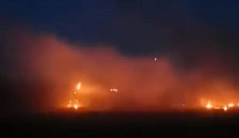Μολότοφ, φωτιές και δακρυγόνα στα σύνορα του Έβρου