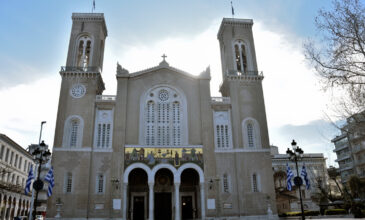 Κορονοϊός: Στο ΣτΕ η απόφαση για απαγόρευση λειτουργιών στις εκκλησίες