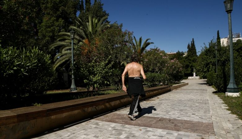 Κορονοϊός: Κλείνουν άλση και πάρκα στην Αθήνα και η πρόσβαση στον Υμηττό