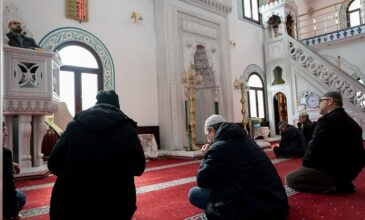 Κορονοϊός: Συλλήψεις αλλοδαπών σε άτυπο τζαμί για παραβίαση των μέτρων