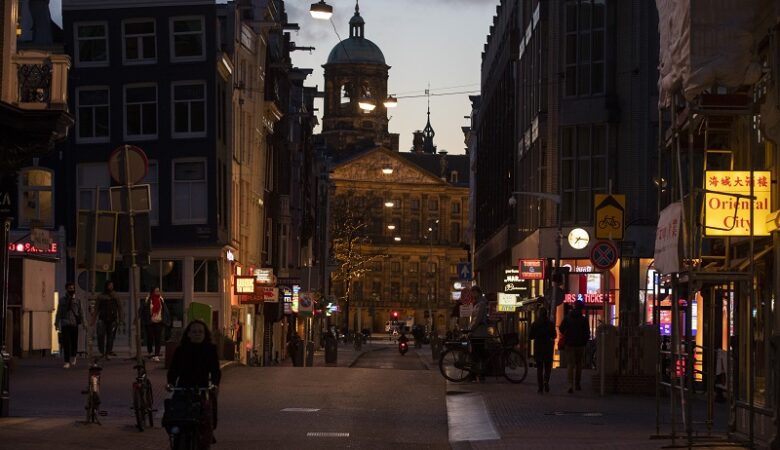 Κορονοϊός: Στους 213 οι νεκροί στην Ολλανδία – 545 κρούσματα σε 24 ώρες