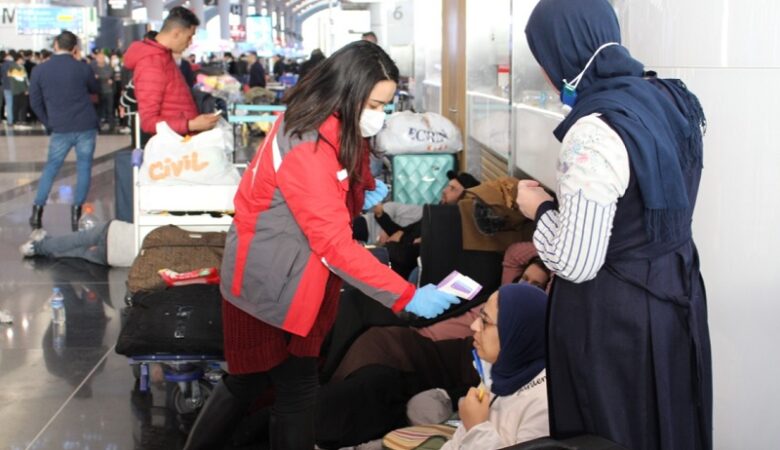 Κορονοϊός: Σε καραντίνα 1.500 εγκλωβισμένοι στο αεροδρόμιο Κωνσταντινούπολης