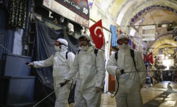 Κορονοϊός: 17 νέοι θάνατοι στην Τουρκία και 2.069 κρούσματα