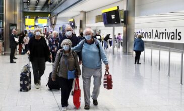 Κορονοϊός: Εκατοντάδες χιλιάδες Βρετανοί προσπαθούν να επιστρέψουν στη χώρα