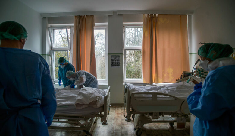 Κορονοϊός: Επαναφορά αυστηρών μέτρων στα νοσοκομεία «Χατζηκώστα» Ιωαννίνων και «Μποδοσάκειο» Πτολεμαΐδας