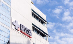 Το «Ερρίκος Ντυνάν» εξαγοράζει τα νοσοκομεία της Euromedica