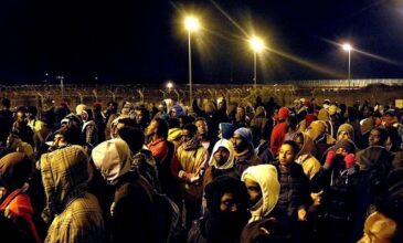 Κορονοϊός: Εκκενώνονται οι καταυλισμοί μεταναστών στο Καλαί της Γαλλίας