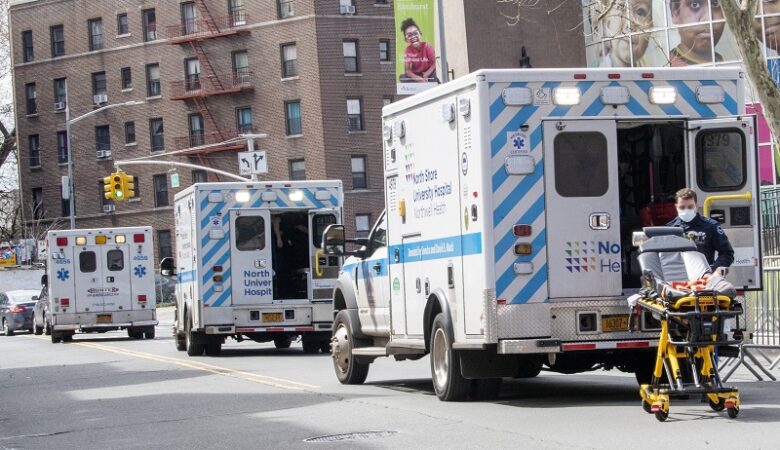 Κορονοϊός: 599 νεκροί και 8.648 κρούσματα σε 24 ώρες στην Νέα Υόρκη