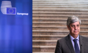 Σεντένο ενόψει Eurogroup: Είτε θα βουλιάξουμε είτε θα κολυμπήσουμε μαζί