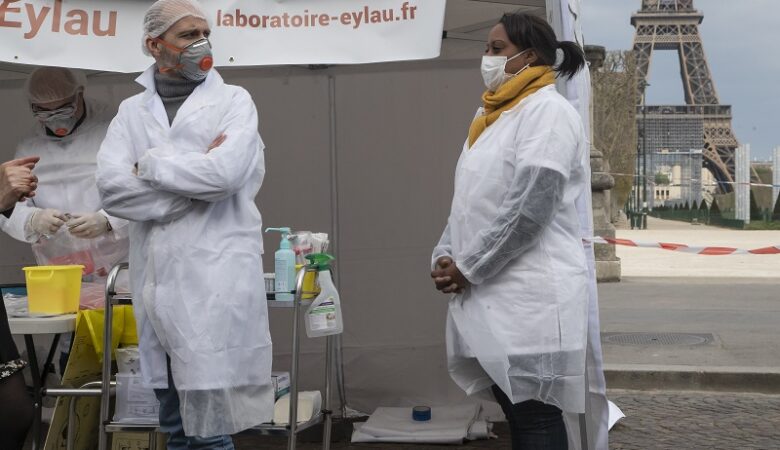 Κορονοϊός: Τέλος στην συνταγογράφηση της υδροξυχλωροκίνης στη Γαλλία