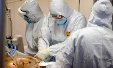 Κορονοϊός: Σχεδόν ο ένας στους 100 Αμερικανούς άνω των 65 πέθανε από τον ιό