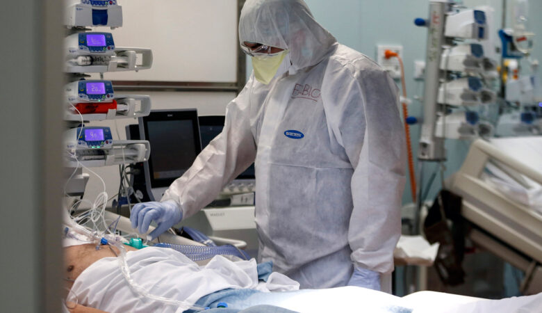 Κορονοϊός: Δραματική η κατάσταση των νοσοκομείων σε Καλιφόρνια και Μεξικό