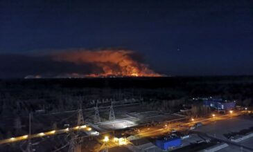 Τσερνόμπιλ: Η πυρκαγιά πλησίασε τον ανενεργό πυρηνικό σταθμό