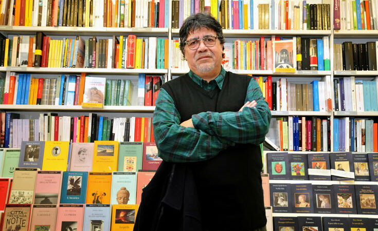Πέθανε από τον κοροναϊό ο Χιλιανός συγγραφέας Λουίς Σεπούλβεδα