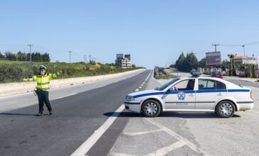 Έκλεισε η Εθνική Οδός Θεσσαλονίκης – Καβάλας αφότου νταλίκα δίπλωσε στα Λαγυνά