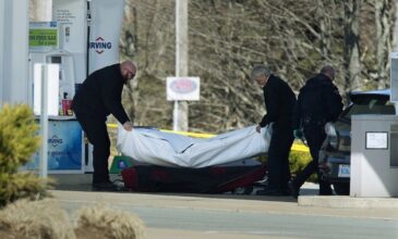 Μακελειό με 16 νεκρούς προκάλεσε ένοπλος στον Καναδά