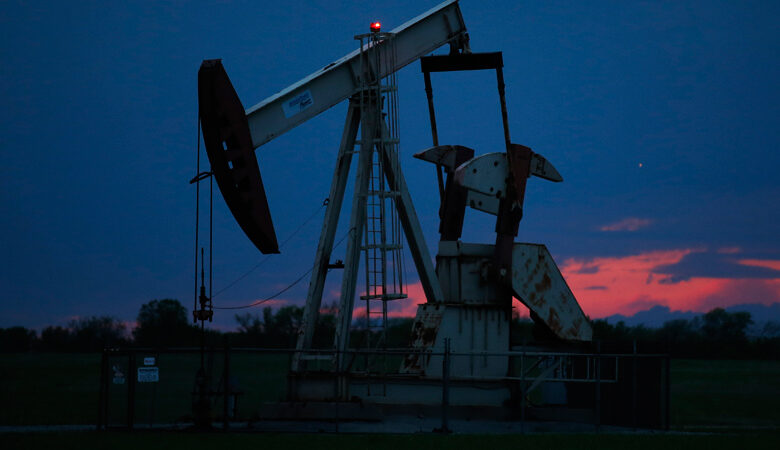 Πετρέλαιο: Η τιμή του μπρεντ άγγιξε το χαμηλότερο επίπεδο από το 1999