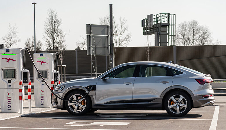 Audi e-tron: Το ηλεκτρικό όχημα με πλήρη φόρτιση σε 45 λεπτά