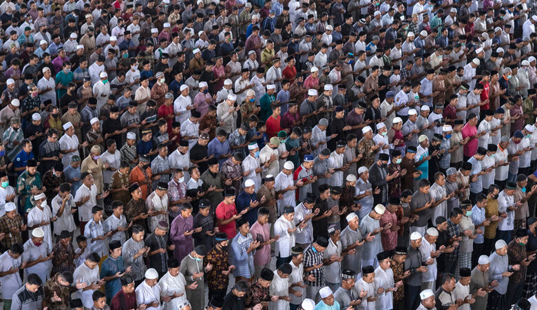Στον αστερισμό του κοροναϊού το Ραμαζάνι – Ξεκινά με περιοριστικά μέτρα