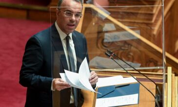 Νομοθετική πρωτοβουλία για τη βελτίωση του εξωδικαστικού μηχανισμού  ανακοίνωσε ο Σταϊκούρας