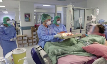 Συγκλονιστικό βίντεο: Νοσηλευτές κάνουν έκπληξη με τούρτα σε ασθενή σε ΜΕΘ στο «Σωτηρία»