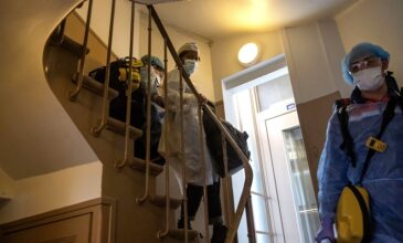 Κορονοϊός: Φόβοι στη Γαλλία για πλήθος θανάτων μοναχικών ανθρώπων στα σπίτια τους