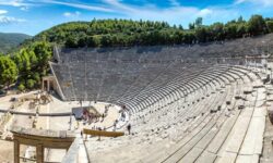 Αναβολή παραστάσεων στο Αρχαίο Θέατρο Επιδαύρου λόγω των πυρκαγιών