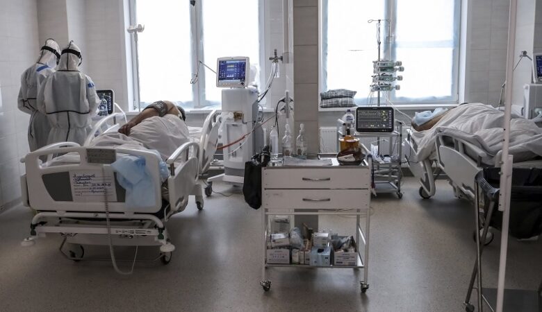 Κορονοϊός: Εκατοντάδες εστίες μετάδοσης εντοπίστηκαν σε νοσοκομεία της Ρωσίας