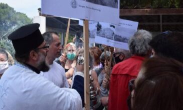 Ένταση μεταξύ πιστών και διαδηλωτών στην Ηλιούπολη