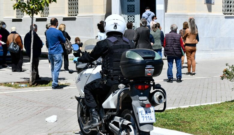 Έξι συλλήψεις και 33 προσαγωγές για ναρκωτικά στο κέντρο της Αθήνας και τη Δυτική Αττική