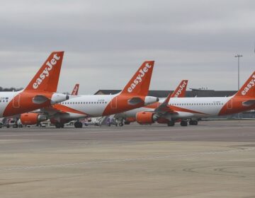 Πότε ξεκινά πτήσεις η easyJet – Επιβάτες και πλήρωμα θα φορούν μάσκες