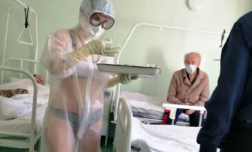 Κορονοϊός: Ρωσίδα νοσοκόμα περιθάλπτει ασθενείς φορώντας…εσώρουχα